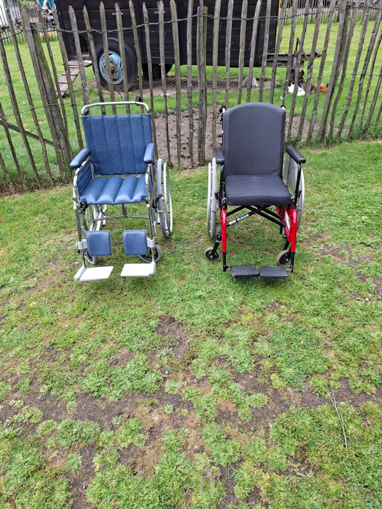 2 mooie rolstoelen in goede staat, Ophalen, Gebruikt, Duwrolstoel