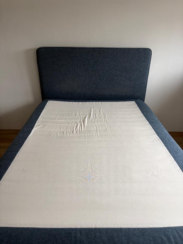 Boxspring IKEA 140 x 200, Huis en Inrichting, Slaapkamer | Boxsprings, Ophalen, Grijs, 140 cm, Zo goed als nieuw