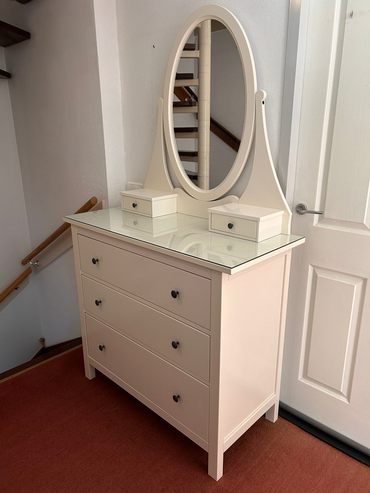 Mooie Ikea hemnes ladekast met spiegel, Ophalen, 100 tot 150 cm, Zo goed als nieuw, 3 of 4 laden