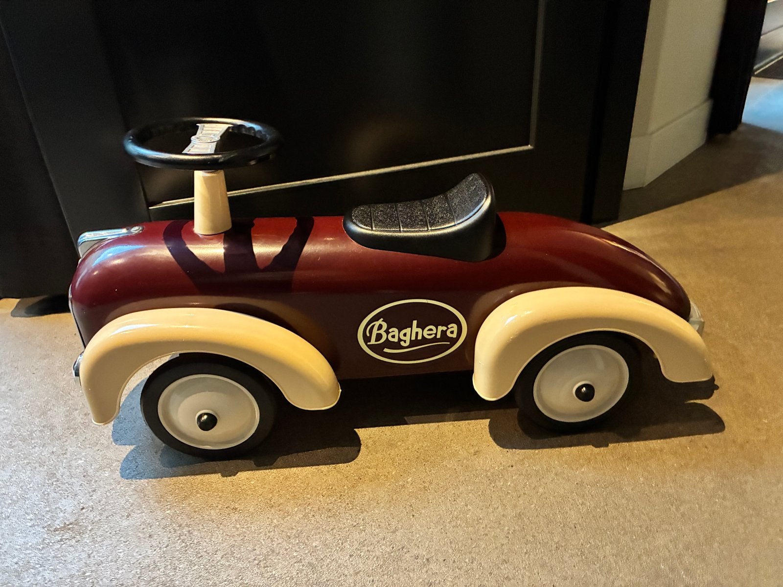 Baghera Classic Rider loopauto - Bordeauxrood, Ophalen, Zo goed als nieuw