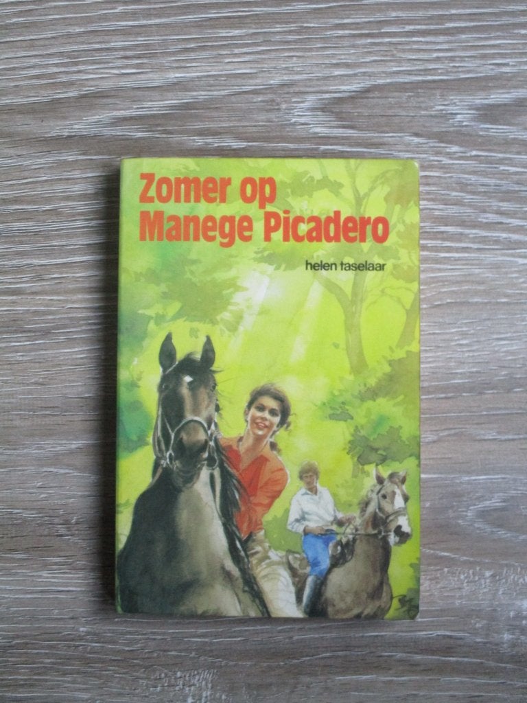 Zomer op manege picadero - Helen Taselaar, Ophalen of Verzenden, Gelezen, Fictie algemeen