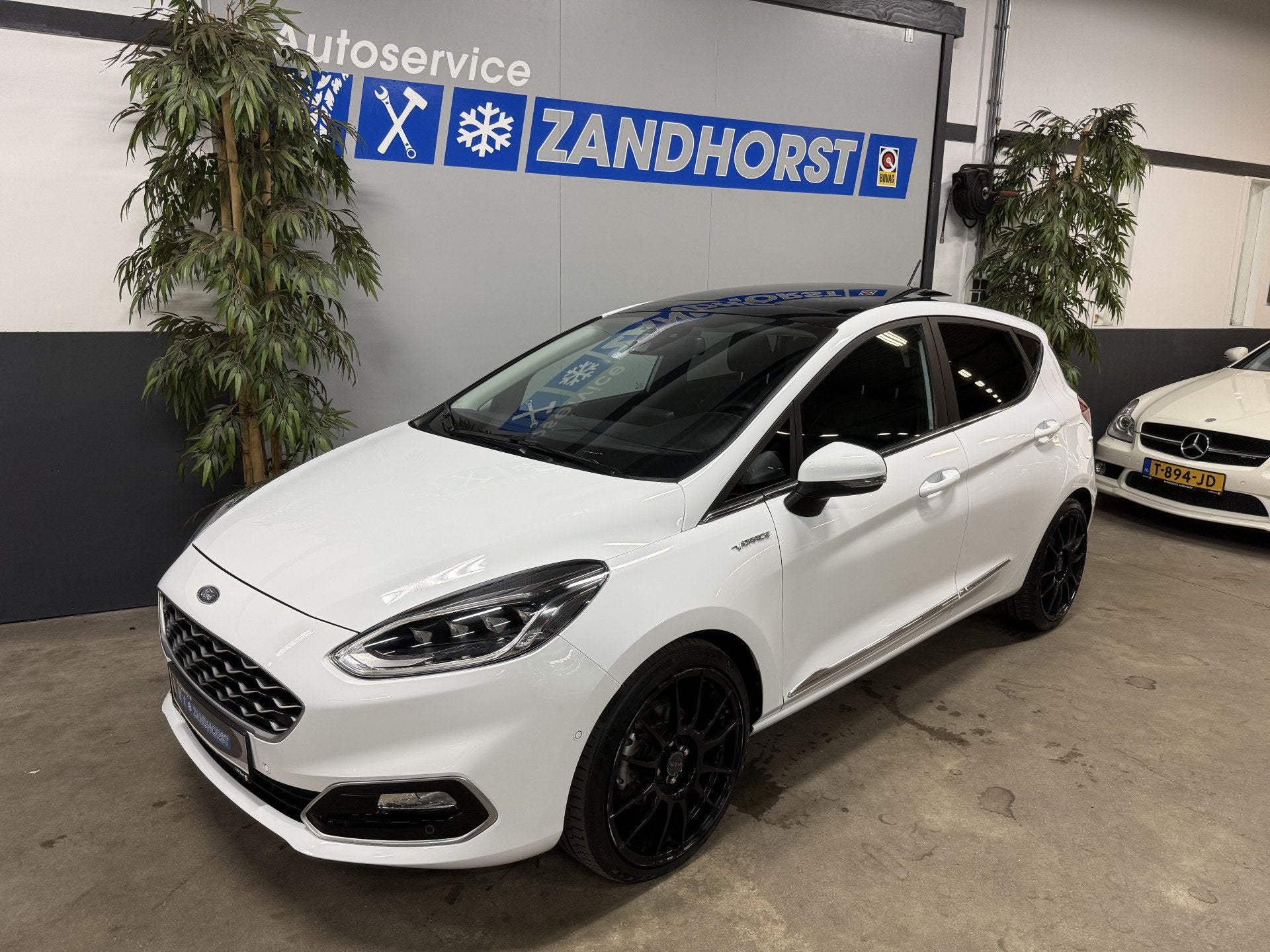Ford Fiesta 1.0 EcoBoost Hybrid Vignale // Pano // Vol Led, Voorwielaandrijving, 125 pk, Gebruikt, Euro 6