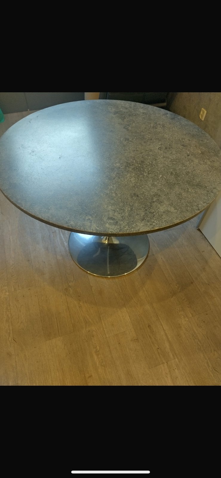 Marmer tafel, Huis en Inrichting, Tafels | Salontafels, Ophalen, Rond, Zo goed als nieuw, 75 – 100