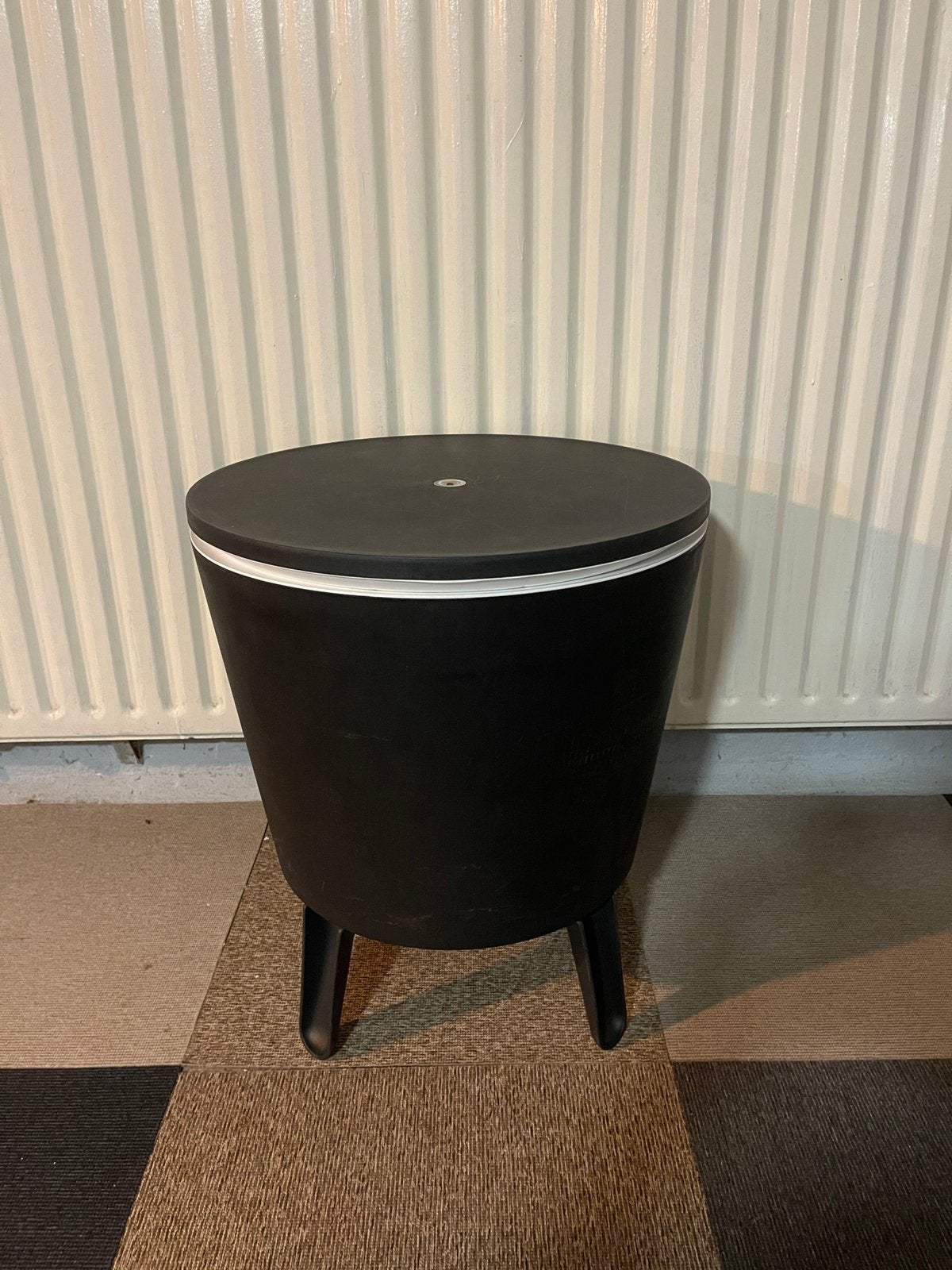 Koel tafel van keter, Ophalen, Zo goed als nieuw, Rond, Kunststof