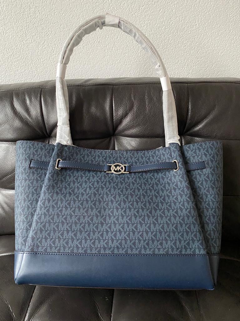 Mooie donkerblauwe shopper van Michael Kors, Sieraden, Tassen en Uiterlijk, Tassen | Damestassen, Ophalen of Verzenden, Nieuw