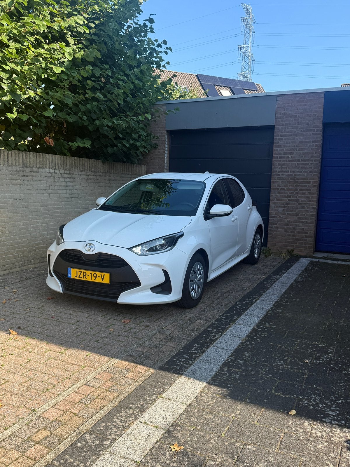 Toyota Yaris - Apple CarPlay Cruise Control Camera Airco, Voorwielaandrijving, Dealer onderhouden, Wit, Handgeschakeld