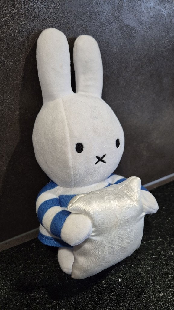 Nijntje Snuggle Time knufel, lampje en muziek. 25cm. 6B14, Kinderen en Baby's, Speelgoed | Knuffels en Pluche, Tweedehands verkoop