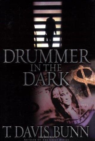T.Davis Bunn Drummer in the Dark Christelijke thriller(a), Ophalen of Verzenden, Gelezen