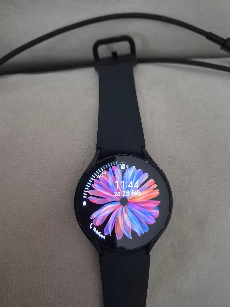 Smart watch  samsung  6, Ophalen, Zwart, Samsung ⌚️, Zo goed als nieuw