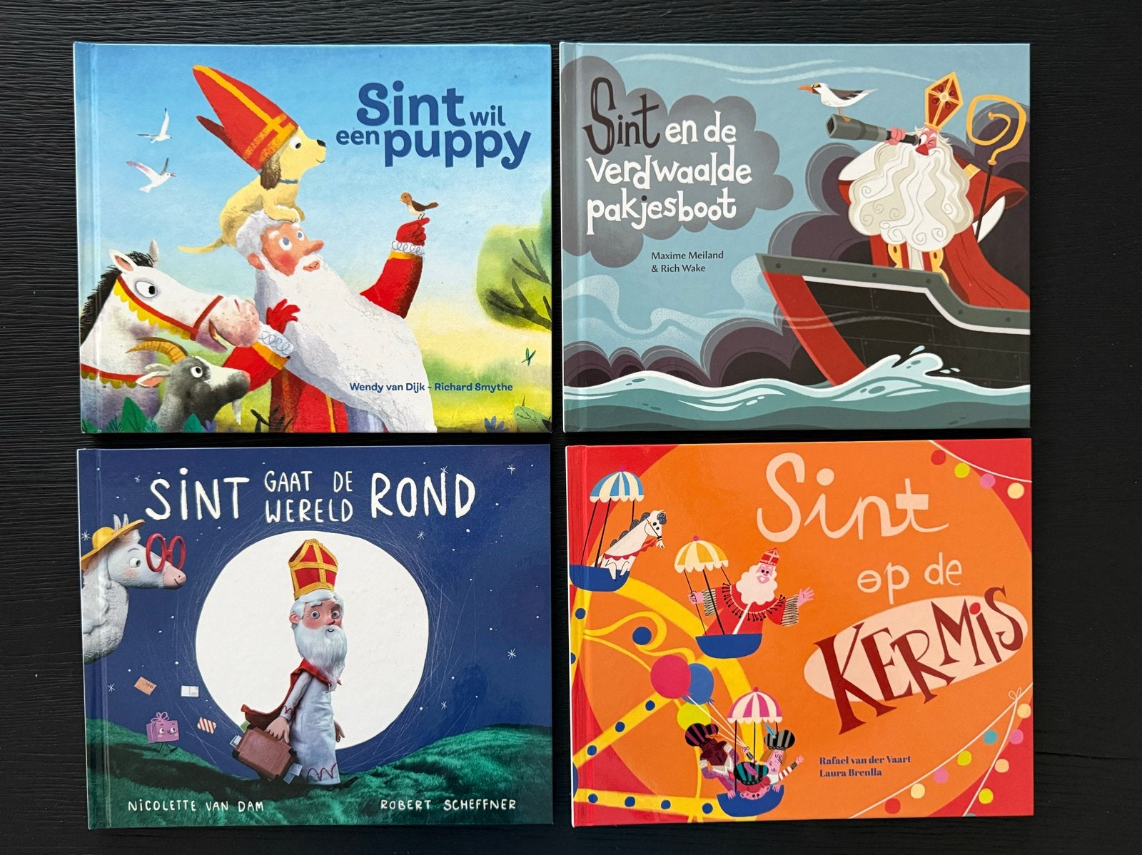 4 Sinterklaasboeken: Sint op de kermis, Sint gaat de wereld, Jongen of Meisje, Ophalen of Verzenden, Zo goed als nieuw, Voorleesboek