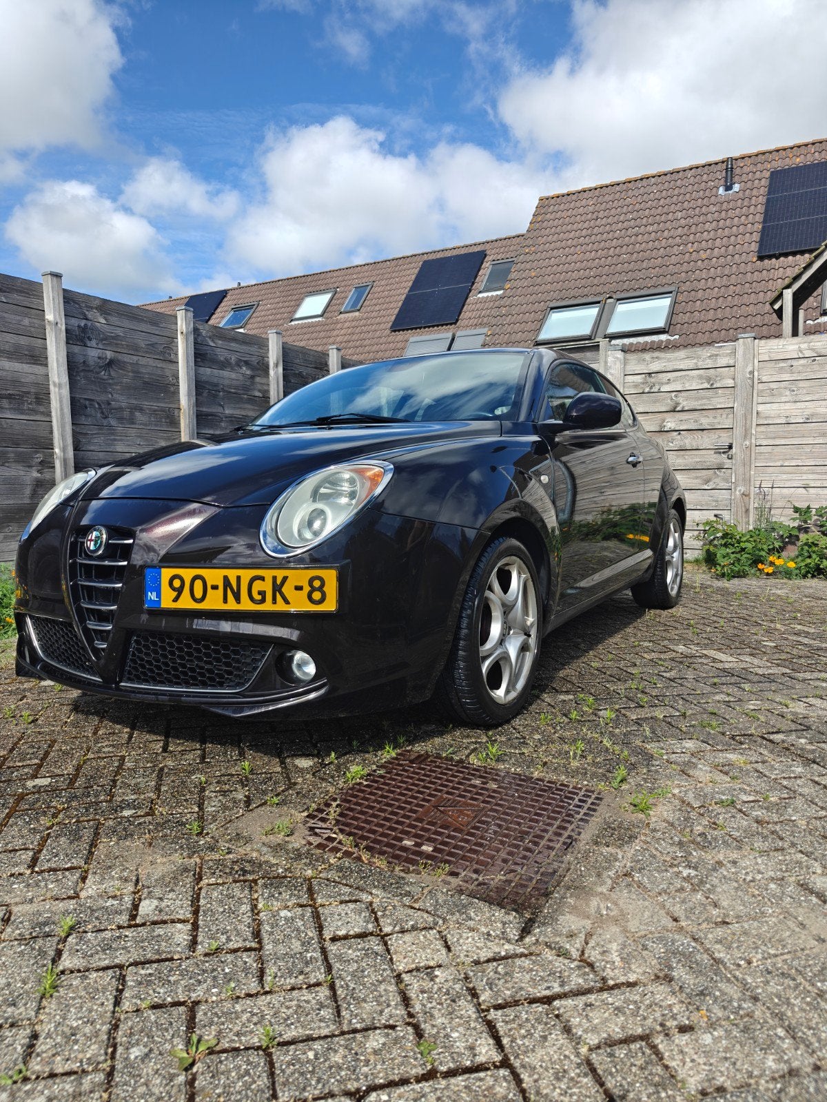 Alfa Romeo MiTo 1.4 16V 77KW Multi AIR 2010 Zwart, Euro 5, Achterwielaandrijving, 4 cilinders, Bruin