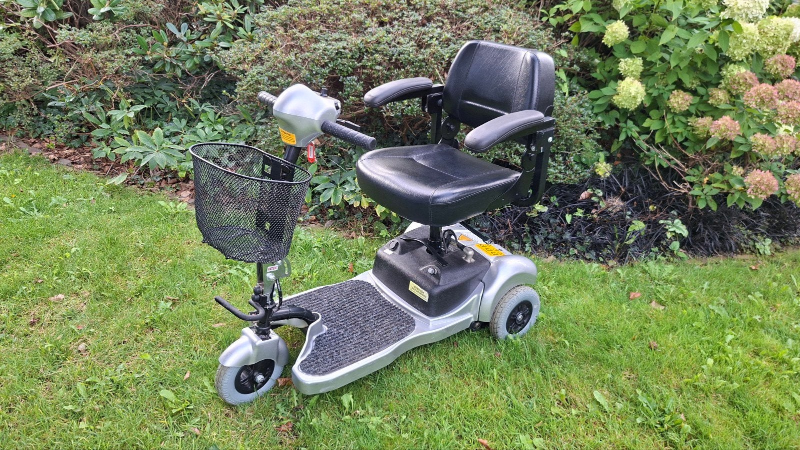 Nette scootmobiel Freerider nieuwe accu opvouwbaar, Ophalen, Gebruikt, 16 t/m 25 km, 10 km/u of minder