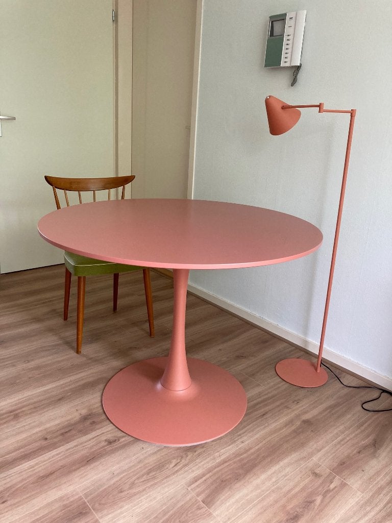 Ronde eettafel 100 cm terracota - roze, Huis en Inrichting, Tafels | Eettafels, Design, Rond, Zo goed als nieuw, Vier personen