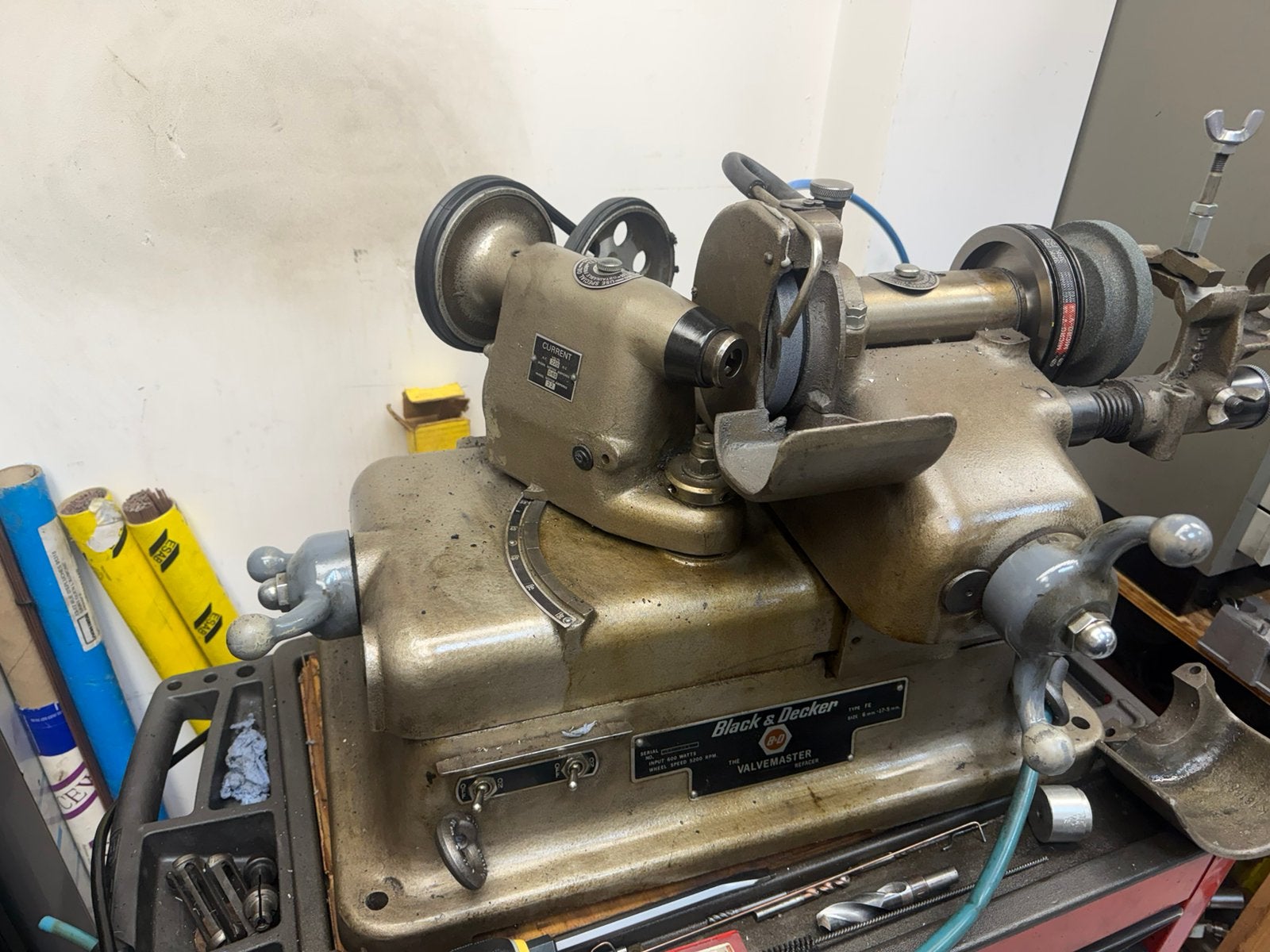 Klepslijpmachine black en decker valvemaster., Ophalen, Zo goed als nieuw, Metaaldraaibank