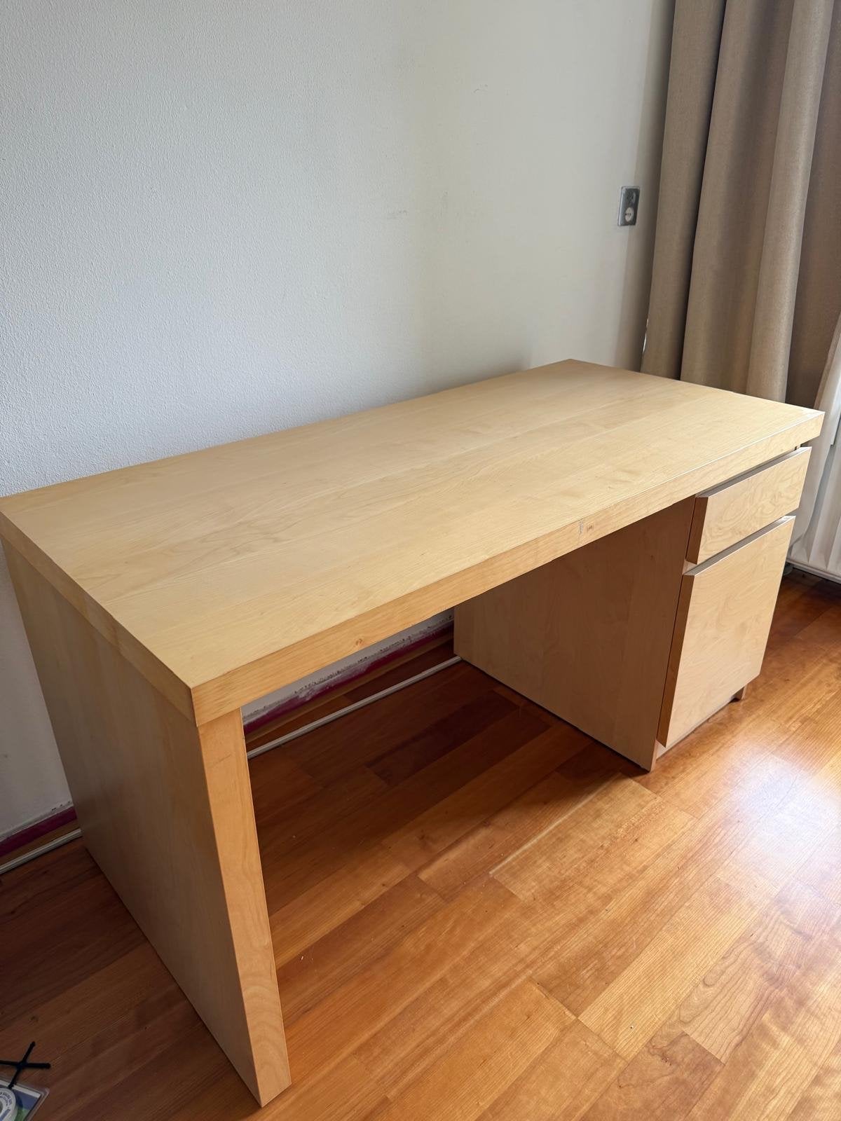 IKEA Malm bureau 140x65, Ophalen, Gebruikt, Met lades, Spaanplaat of MDF