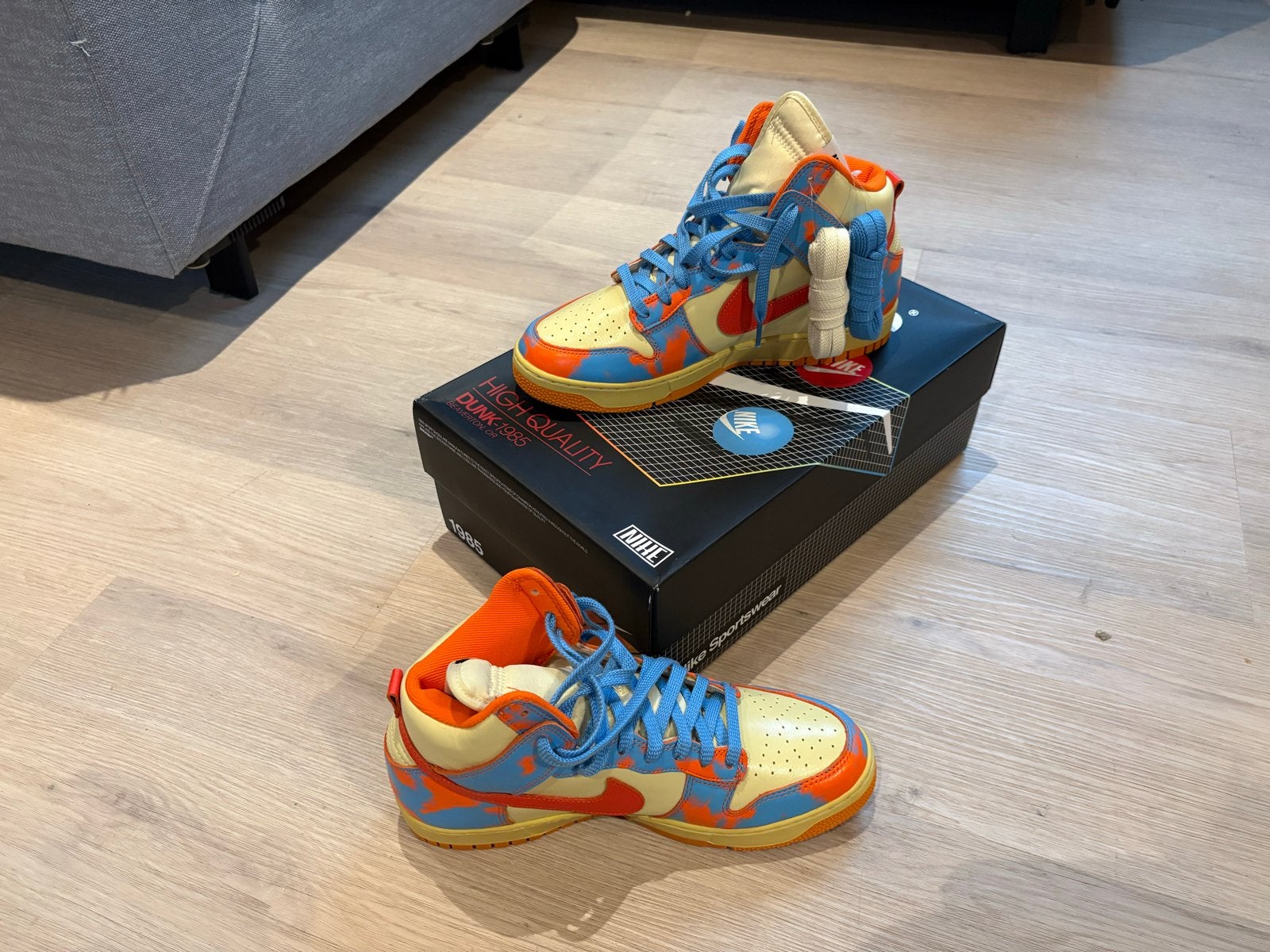 Nike Dunk High 1985 SP Safety Orange/Team Orange, Kleding | Heren, Schoenen, Ophalen of Verzenden, Nieuw, Overige kleuren, Sneakers of Gympen