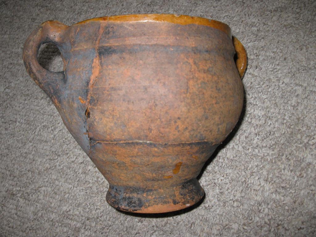 Oude antieke kruik, bruin, is gelijmd., Ophalen of Verzenden