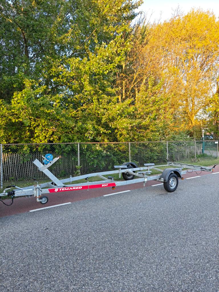 Temared Boottrailer 1300KG uit 2021, Watersport en Boten, Ophalen of Verzenden, Minder dan 6 meter, Minder dan 1500 kg