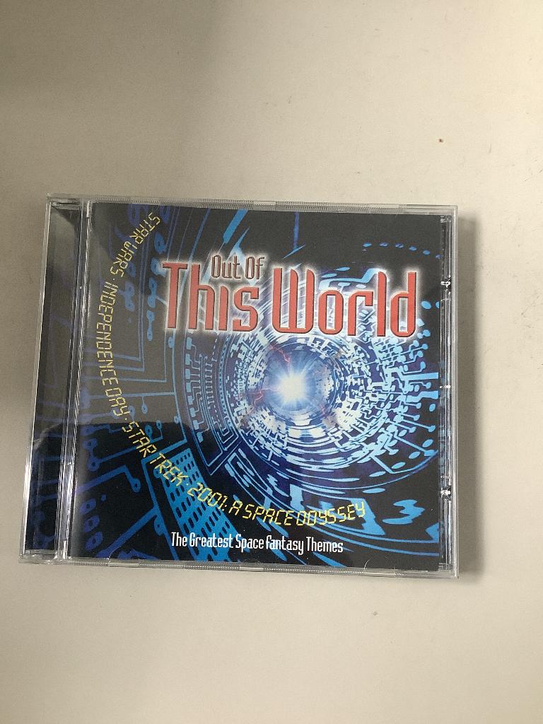 Out of this world,the greatest space fantasy themes., Verzenden, Zo goed als nieuw, Pop