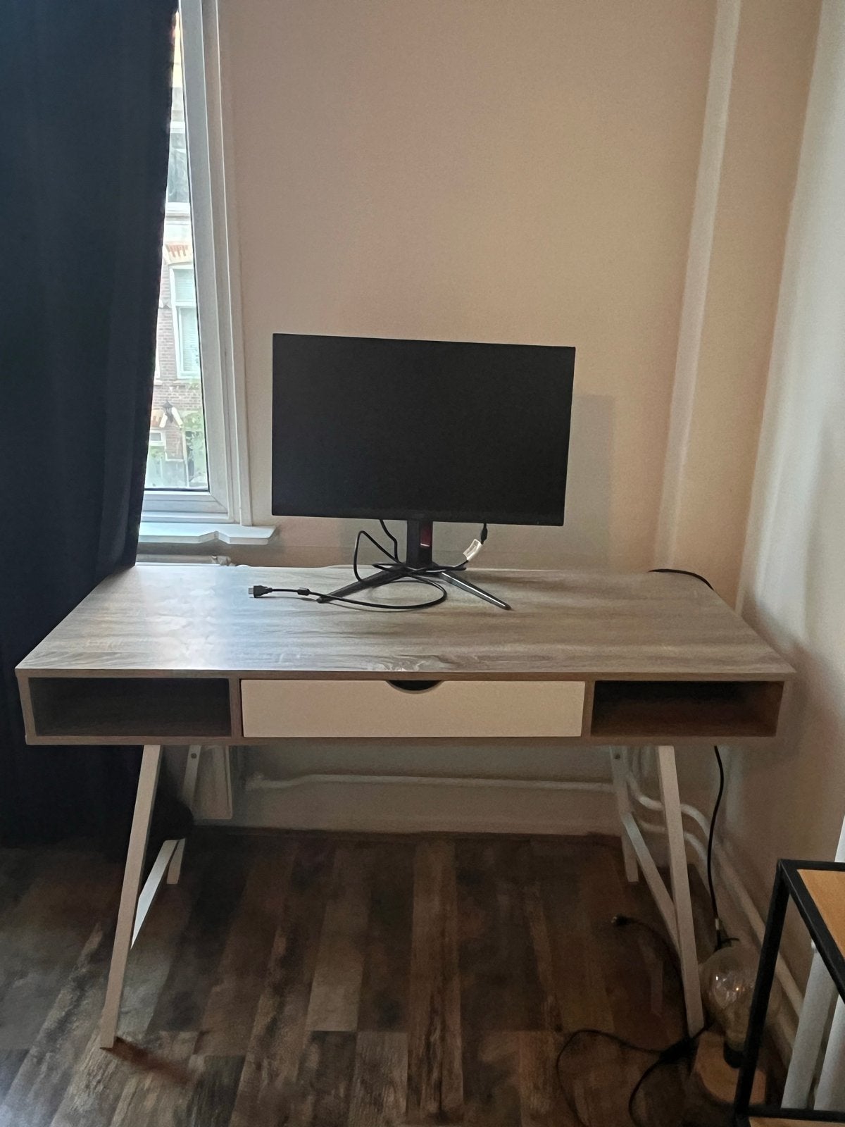 Jysk Bureau met lade + IKEA bureaustoel (optioneel), Huis en Inrichting, Bureaus, Ophalen, Met lades, Gebruikt, Jysk