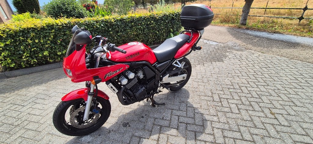 Yamaha FZS 600 Fazer 1998 (Een eerste serie Klassieker), Motoren, Occasion, 4 cilinders, Motorrijbewijs A, Particulier
