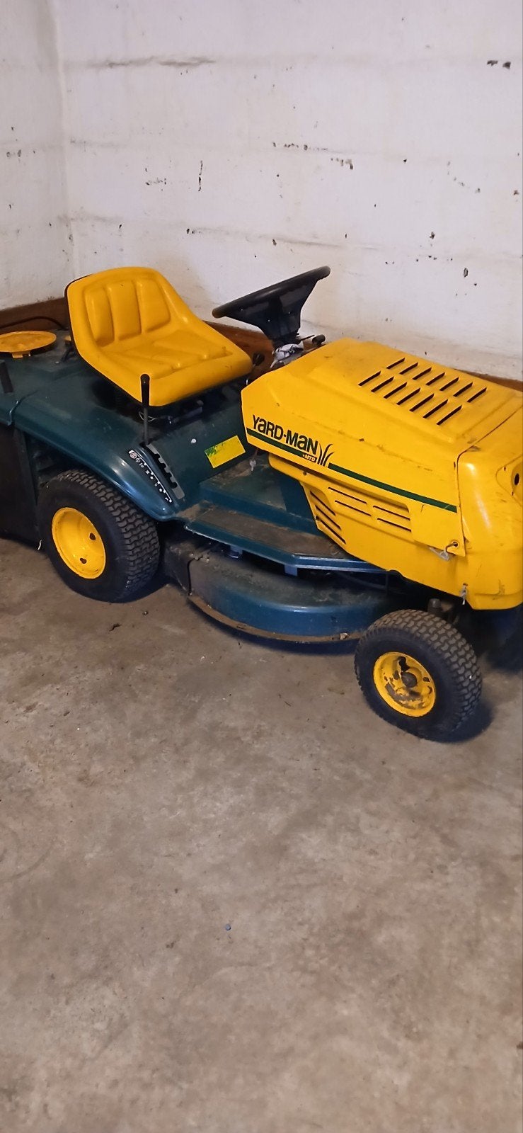 Yard-Man MTD Zitmaaier met Briggs & Stratton Motor, Ophalen, Gebruikt, 50 cm of meer