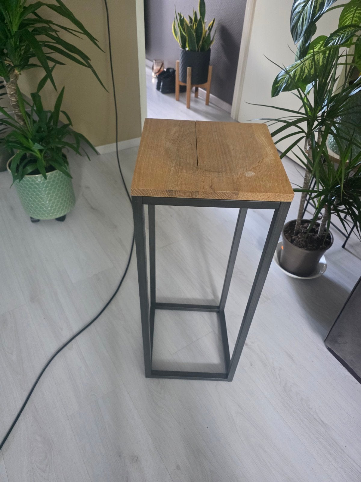 tafel van LEENBAKKER, Ophalen, Gebruikt, 50 tot 100 cm, 25 tot 50 cm