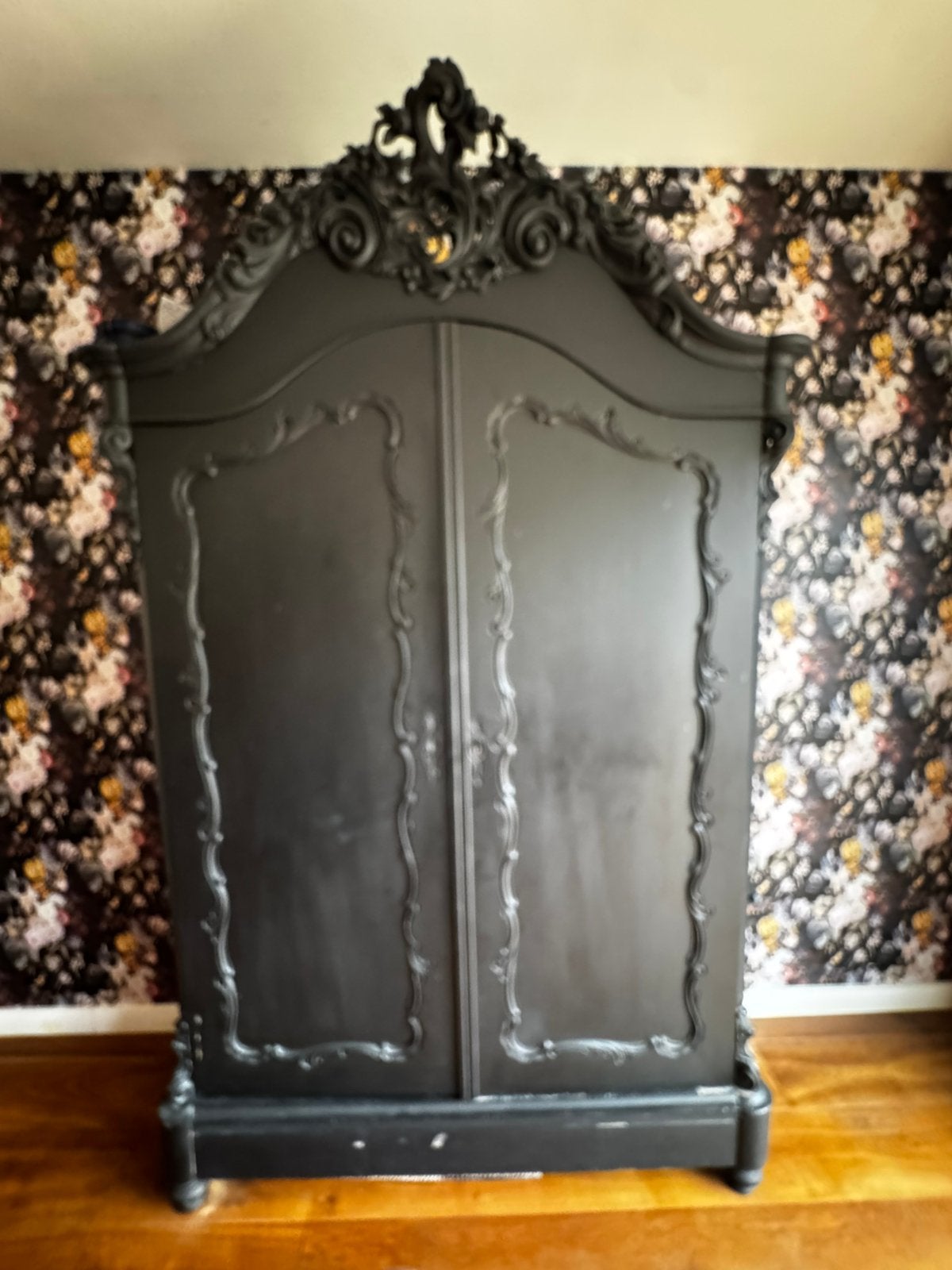 Brocante kast met kuif, Ophalen