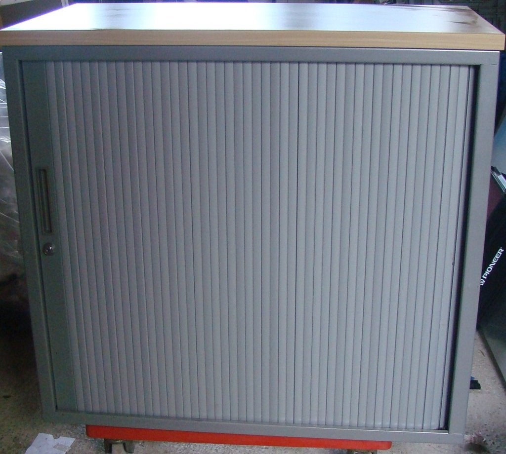Schuifdeur kast, Ophalen, Met plank(en), Gebruikt, 50 tot 100 cm