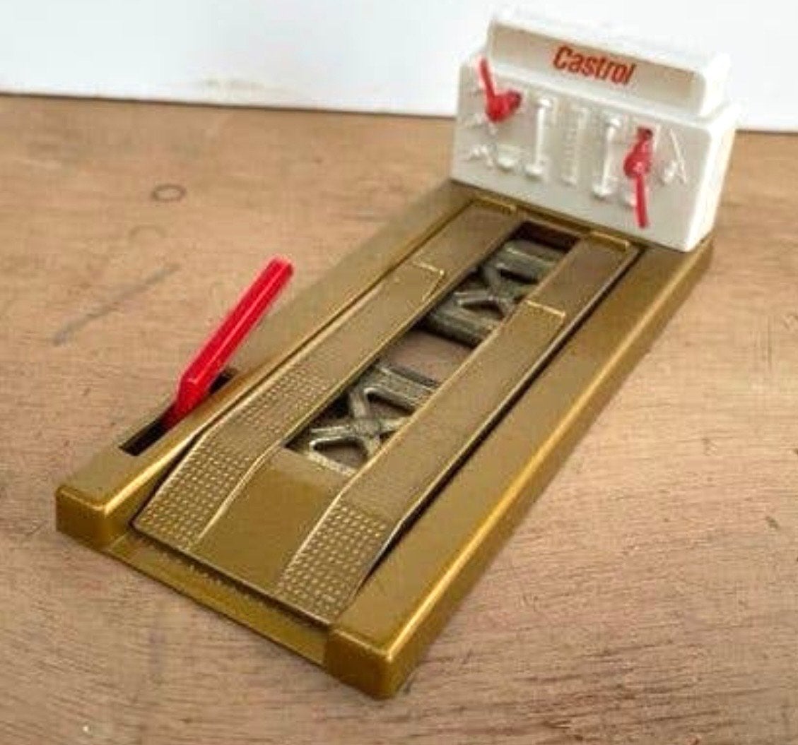Matchbox - Castrol Service Station, Ophalen of Verzenden