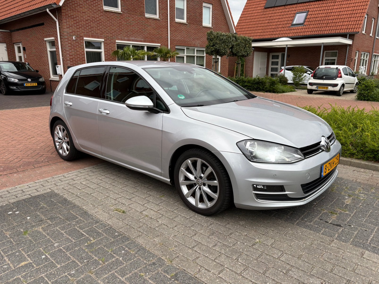 Volkswagen Golf 1.2 TSI BlueMotion (2015) – Grijs, Voorwielaandrijving, Zwart, 4 cilinders, 610 kg