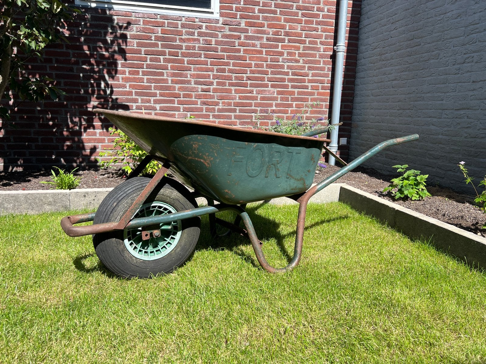 Kruiwagen gratis af te halen, Ophalen, Gebruikt, Handmatig, Eenwielig