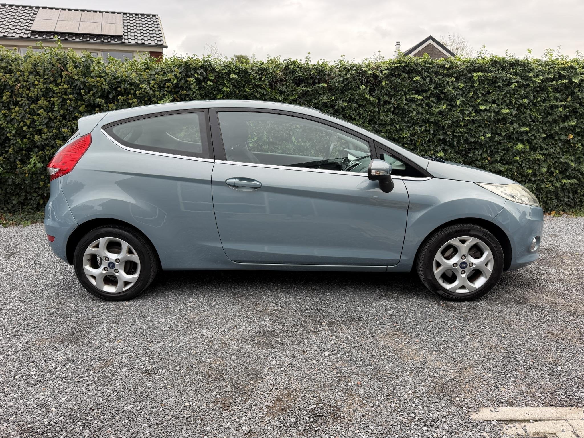 Ford Fiesta 1.4 Titanium | Autom. Airco | Cruise Control | L, Auto's, Voorwielaandrijving, Stof, Gebruikt, 31 €/maand