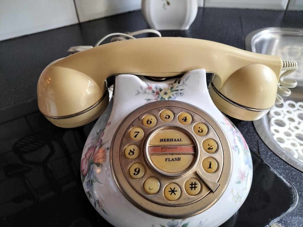 Mooie Royal alberts telefoon en mooi kristallen tafel zet, Ophalen of Verzenden