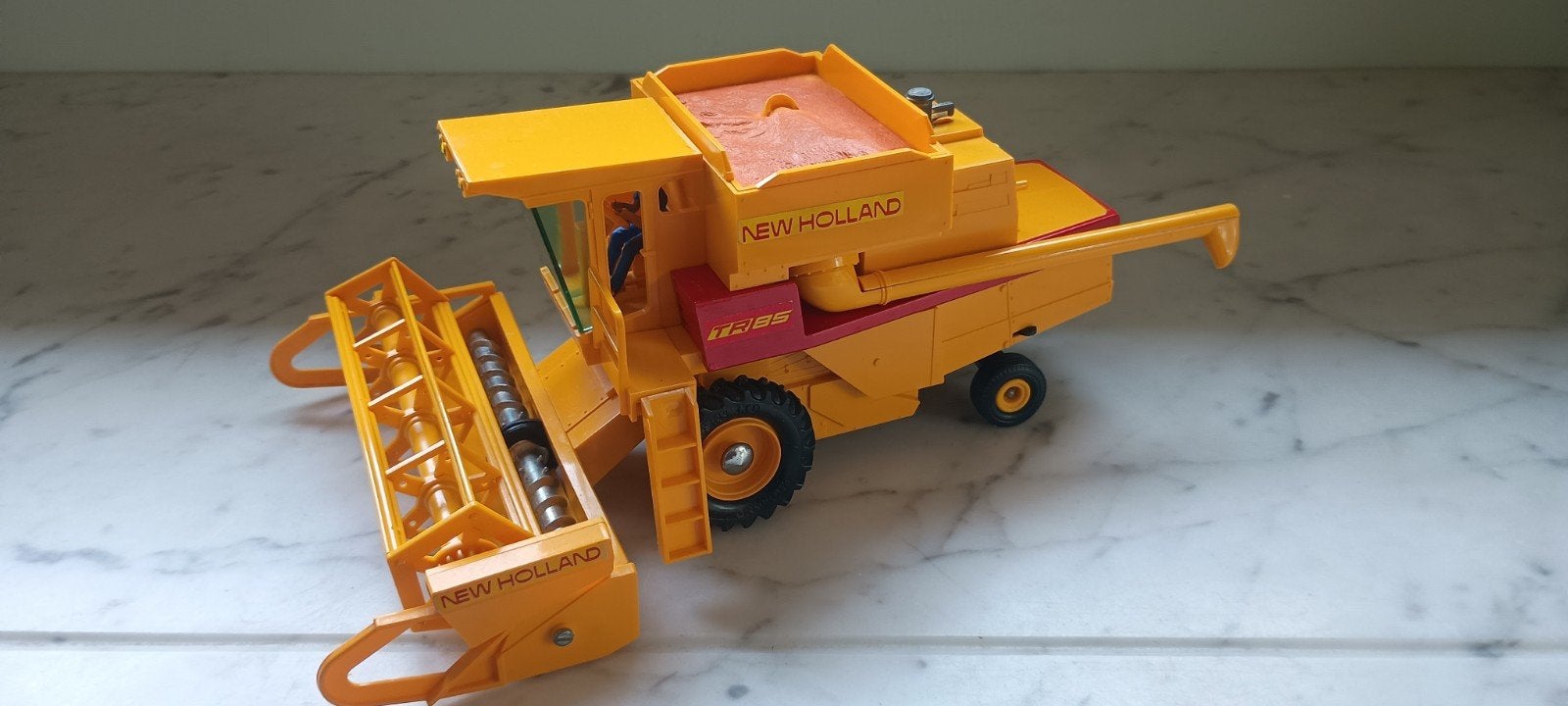 New Holland TR85 combine van Britains, Hobby en Vrije tijd, Ophalen of Verzenden, Gebruikt, Tractor of Landbouw, Britains
