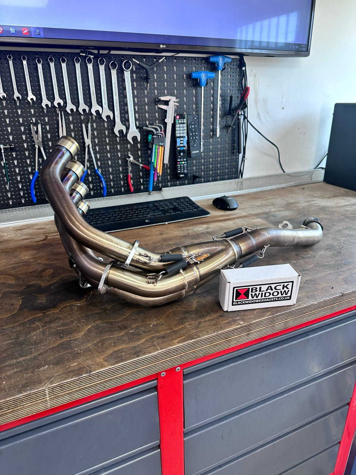 BlackWidow uitlaatspruitstuk Honda CB600 Hornet (PC41), Motoren, Onderdelen | Honda, Ophalen, Gebruikt