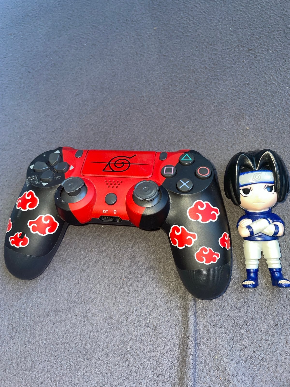 Aangepaste PS4 Controller - Naruto Akatsuki Design, Ophalen, Gebruikt, Met 1 controller