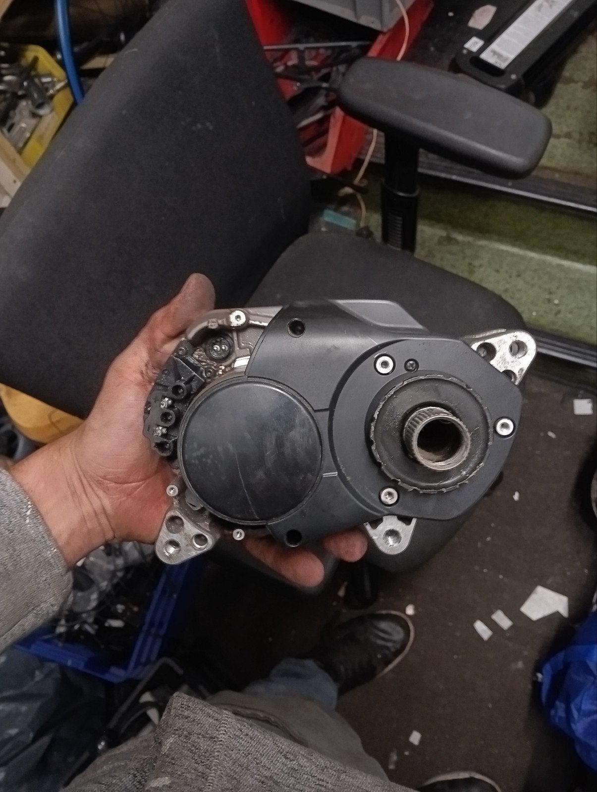 Shimano DU-E6110 middenmotor, Ophalen, Shimano