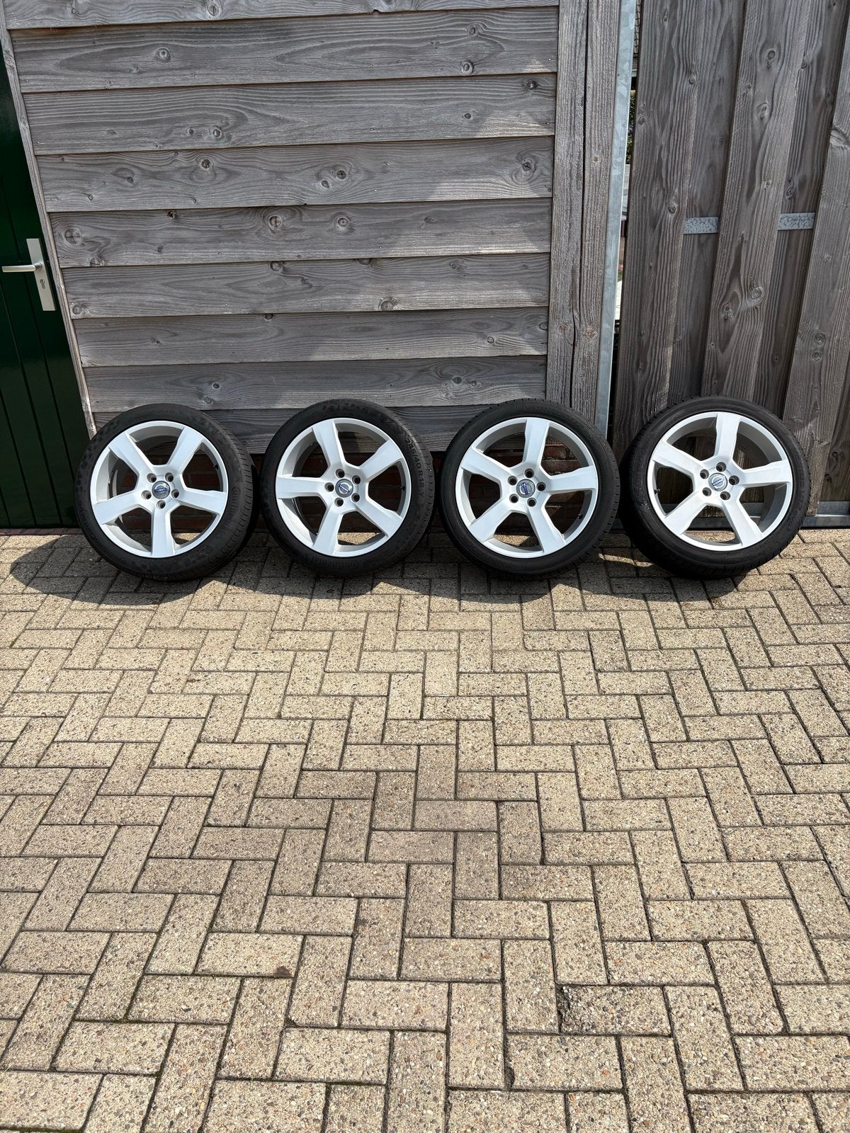 Originele 18 inch volvo cratus velgen met banden, Ophalen, 18 inch, Banden en Velgen, Personenwagen