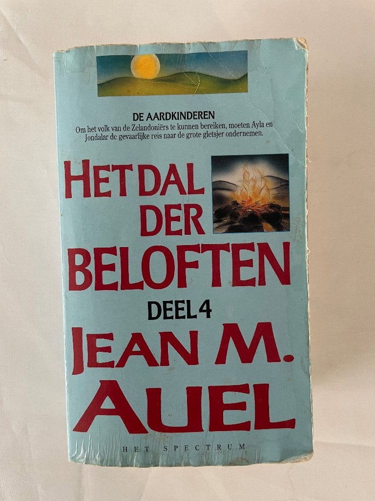 Het dal der beloften – Jean M. Auel, Boeken, Ophalen of Verzenden, Gelezen, Jean M. Auel