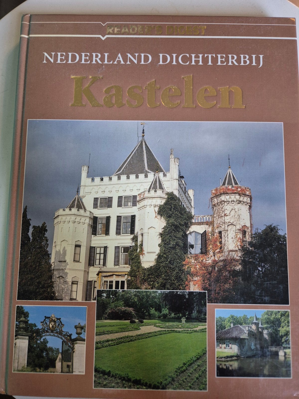 Nederland Dichterbij Kastelen - Reader's Digest Boek, Boeken, Ophalen of Verzenden, 20e eeuw of later, Gelezen, Reader's Digest