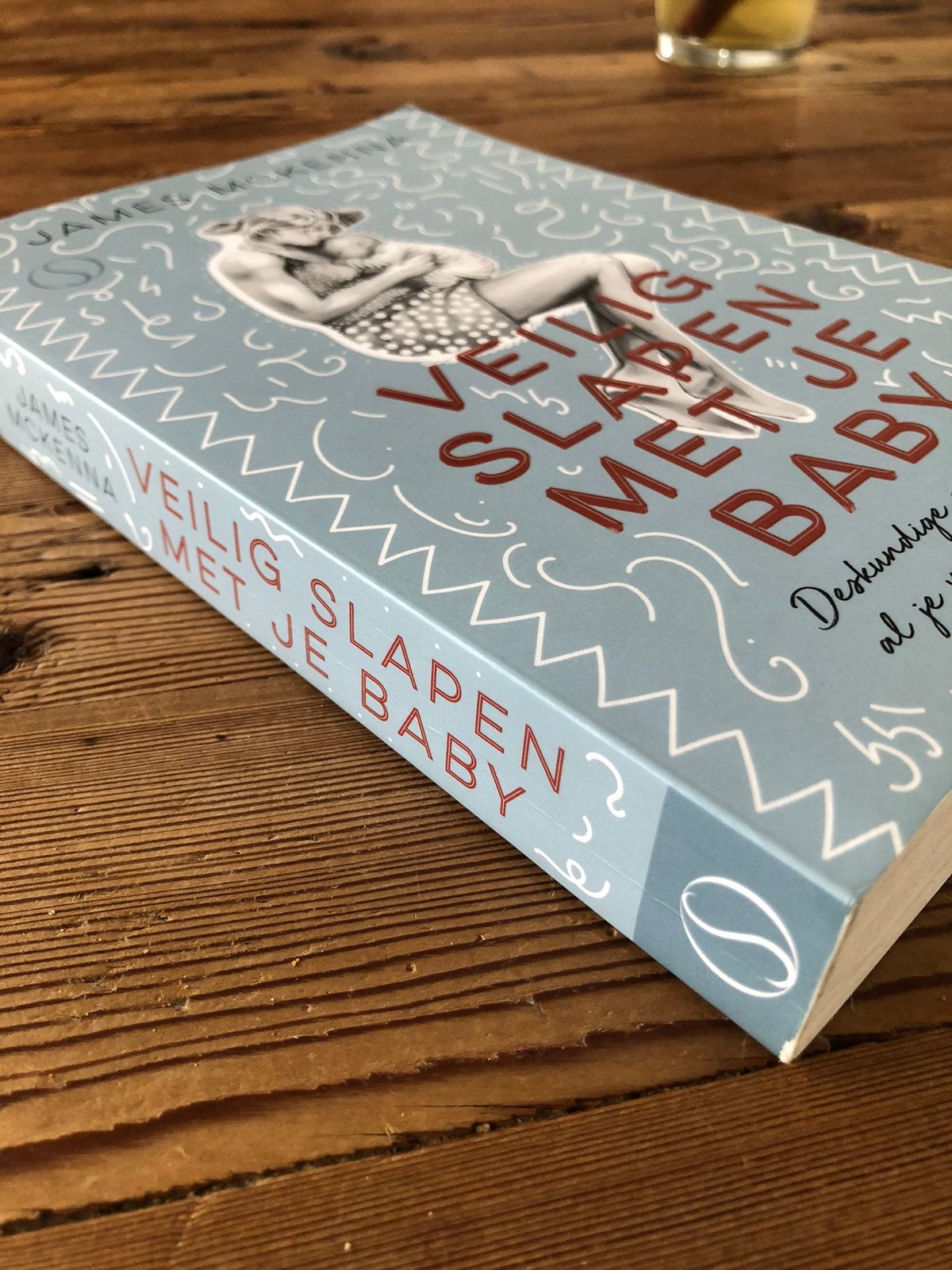 Veilig slapen met je baby - James McKenna, Boeken, Ophalen of Verzenden, Gelezen, Zwangerschap en Bevalling