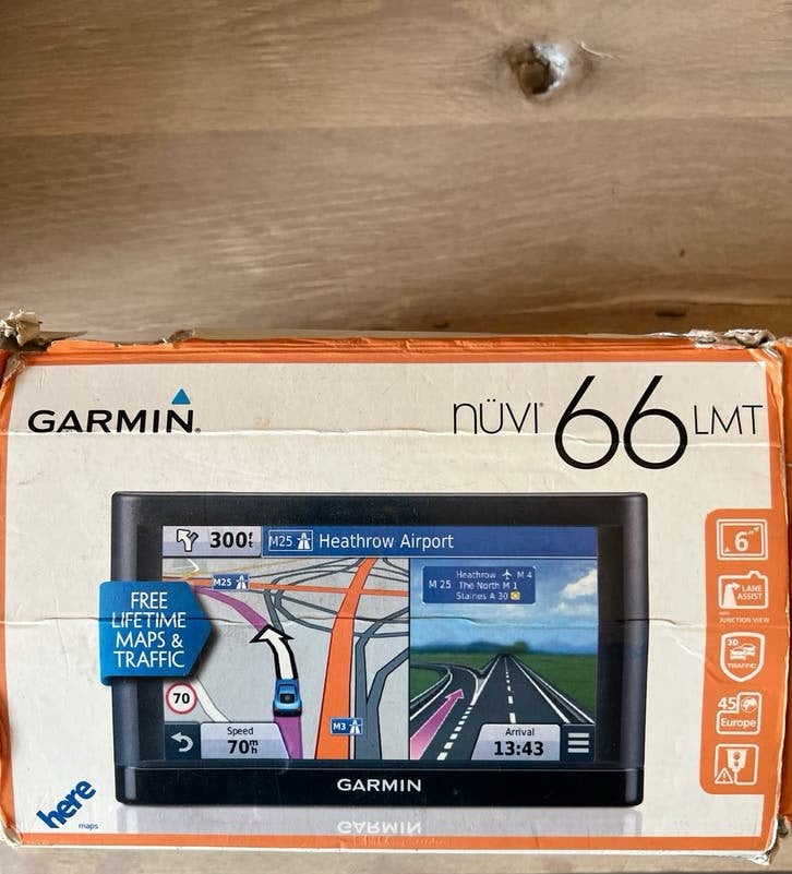 Garmin nüvi 66LMT navigatiesysteem met levenslange updates, Auto diversen, Ophalen of Verzenden, Zo goed als nieuw
