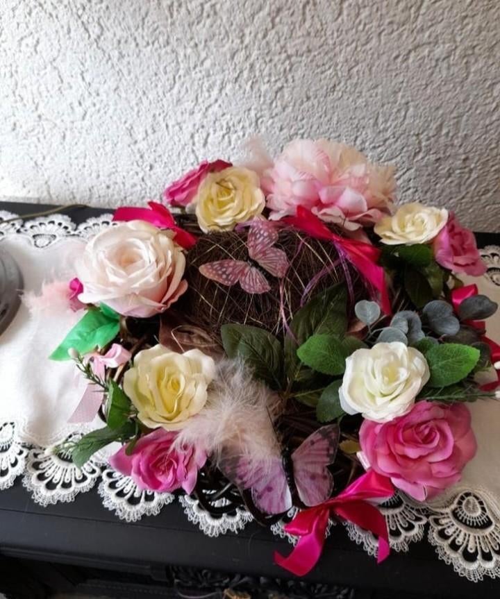 Krans met zijde bloemen en hart, Huis en Inrichting, Woonaccessoires | Kransen, Ophalen of Verzenden, Zo goed als nieuw