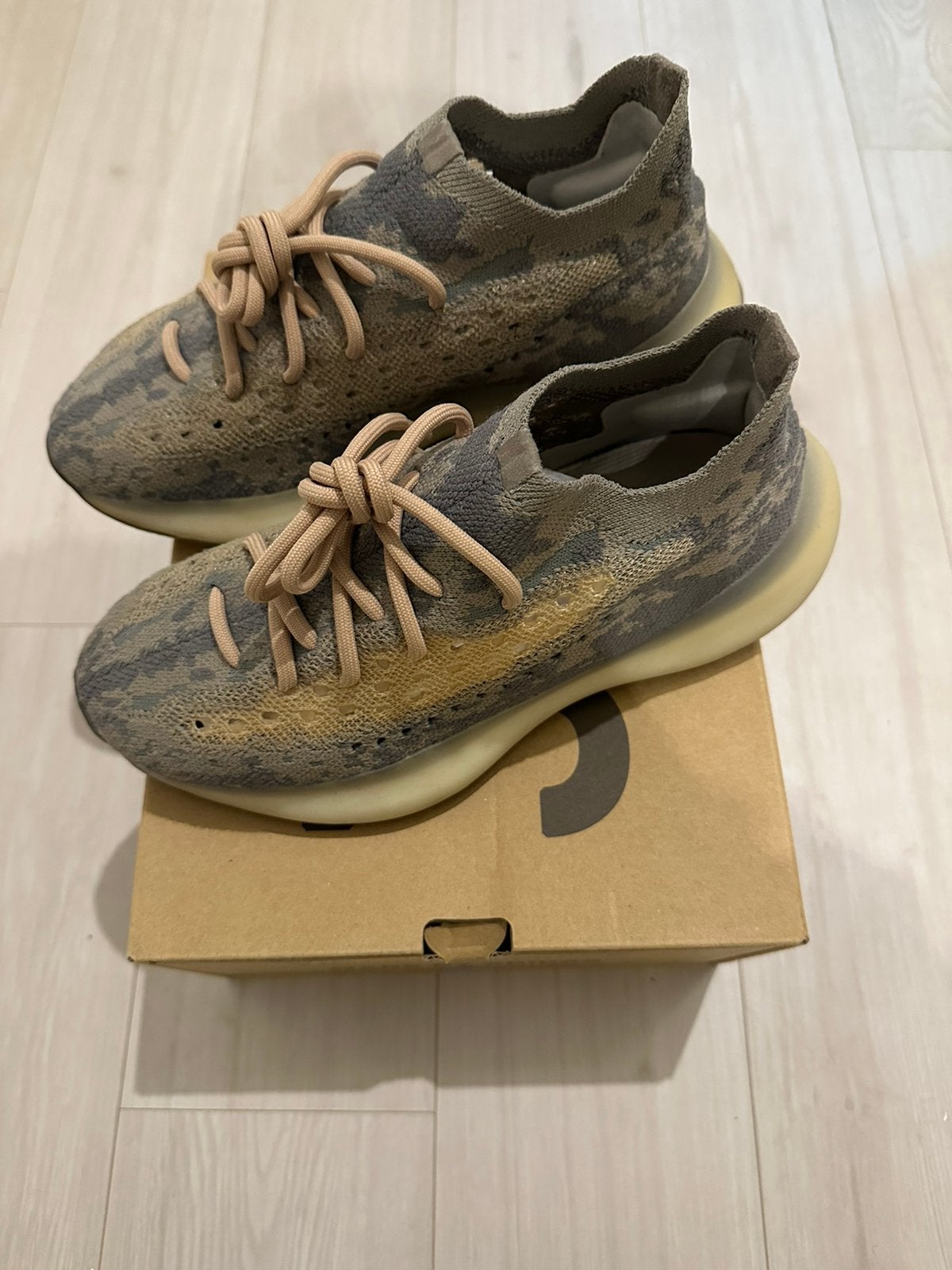Adidas yeezy maat 38 2/3, Ophalen of Verzenden, Zo goed als nieuw
