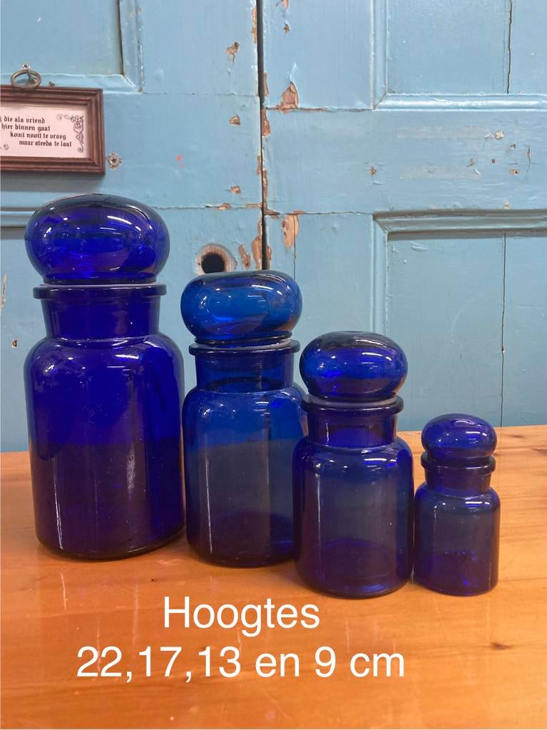 Vintage blauwe glazen apothekers potten, Antiek en Kunst, Curiosa en Brocante, Ophalen of Verzenden