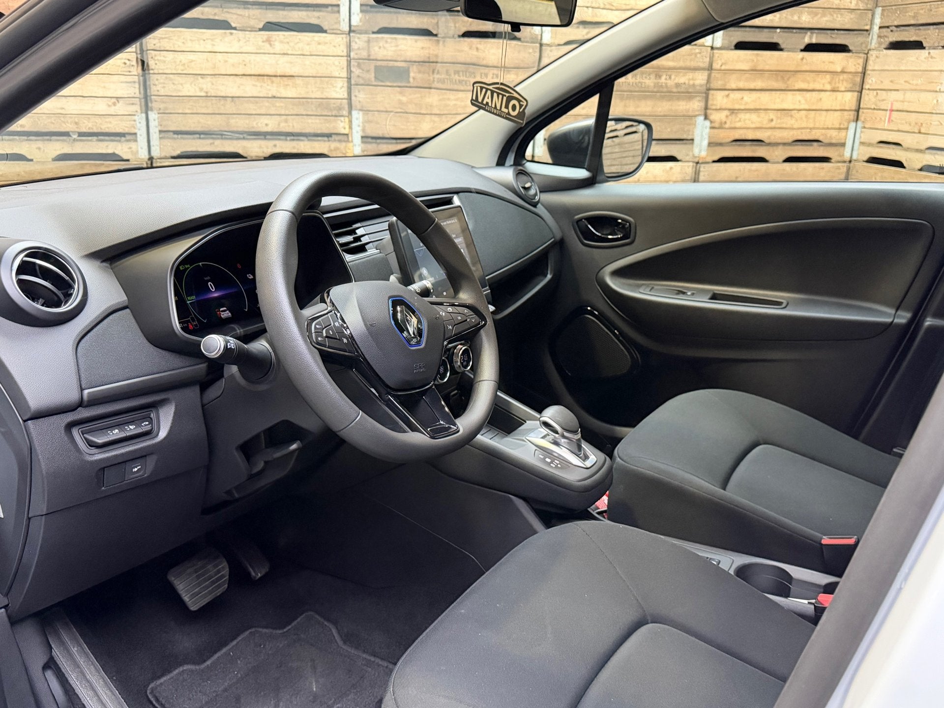 Renault ZOE R110 Life 52 kWh (KOOP ACCU) Led Navi Airconditi, Auto's, Dealer onderhouden, Stof, Gebruikt, Zwart