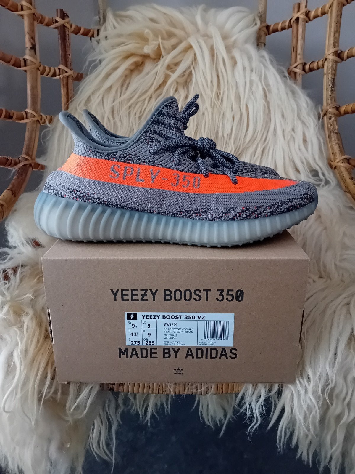 Adidas Yeezy Boost 350 V2 Beluga Reflective, Overige kleuren, Nieuw, Ophalen of Verzenden, Sneakers of Gympen
