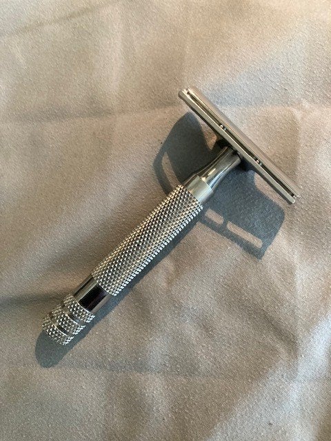 RazoRock Stainless Steel HAWK "A" Single-Edge Razor, Ophalen of Verzenden, Zo goed als nieuw, Overige typen