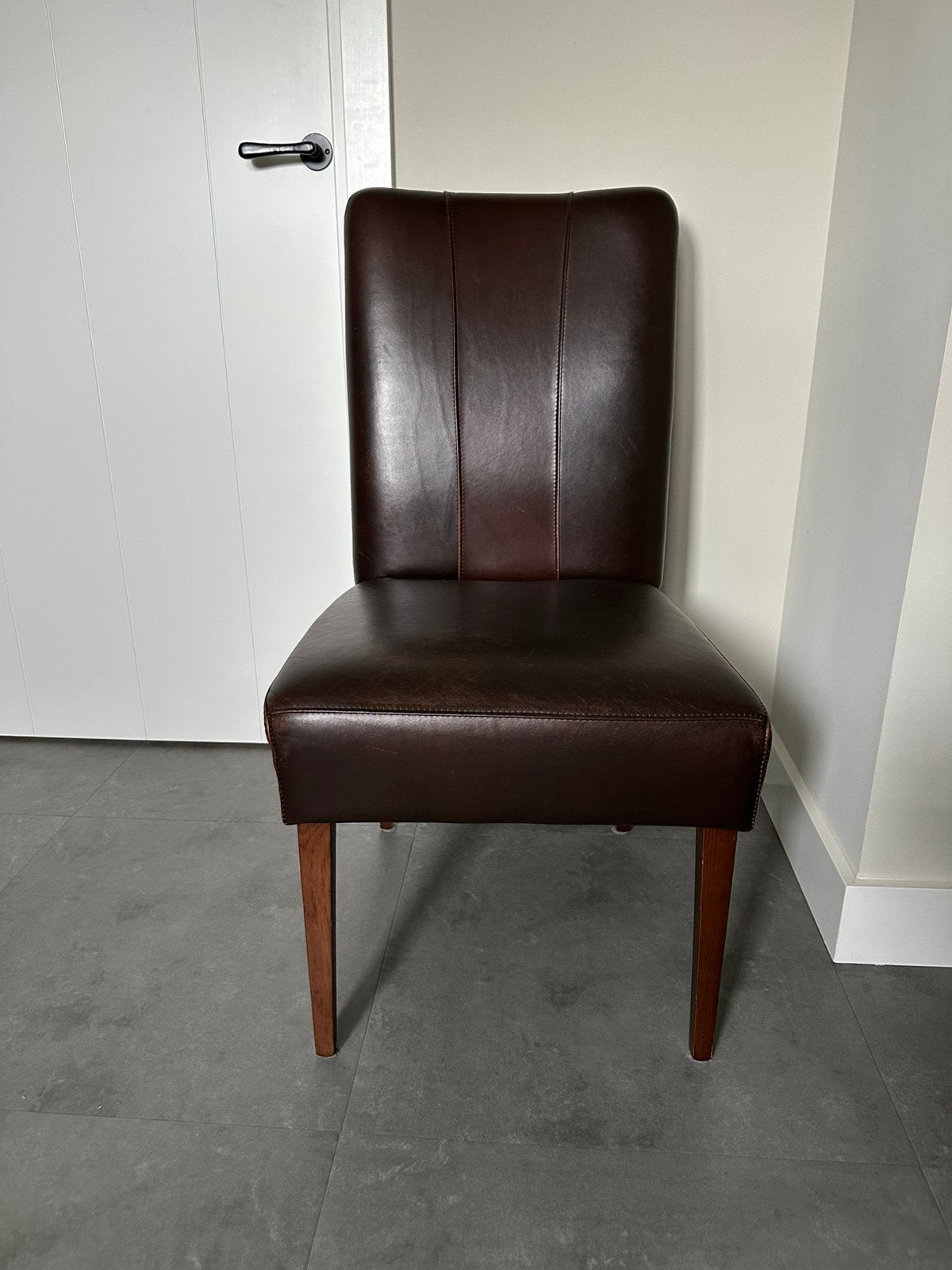 Echt lederen stoel, Huis en Inrichting, Ophalen, Gebruikt, Bruin, Klassiek